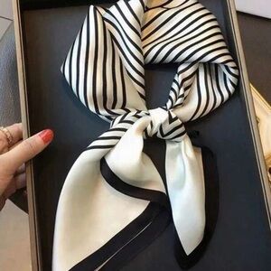 Elegant Black and White Striped Scarf